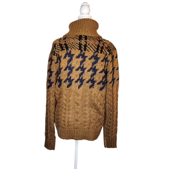 NEW John + Jenn Evereve Henry Houndstooth Turtleneck Sweater in Caramel Multi S - Picture 4 of 9